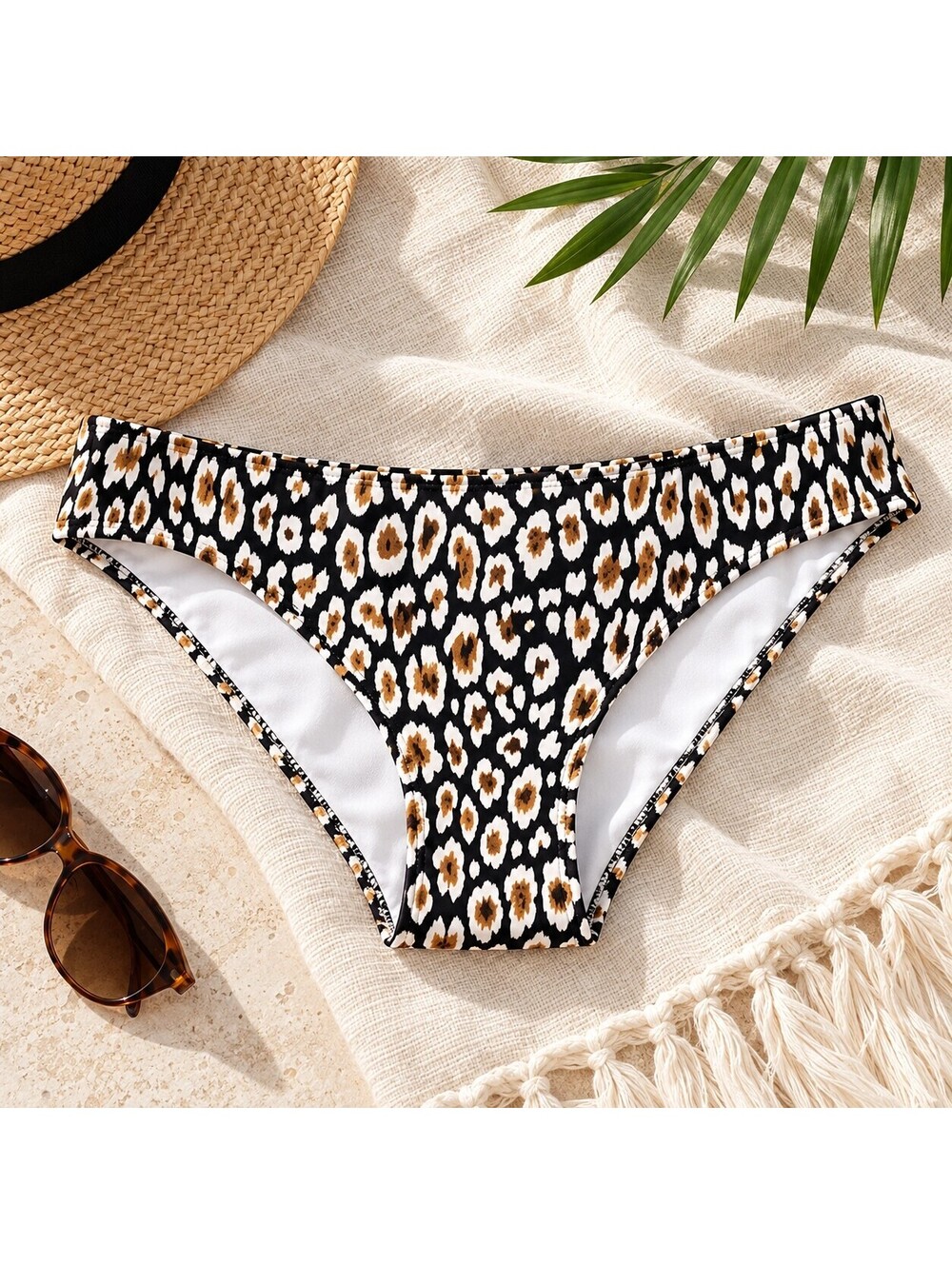 NWT Tommy Bahama Leopard Print Swimsuit Bikini Bottom Recycled Nylon, Large